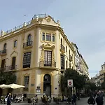 Lujoso apartamento a los pies de la Giralda
